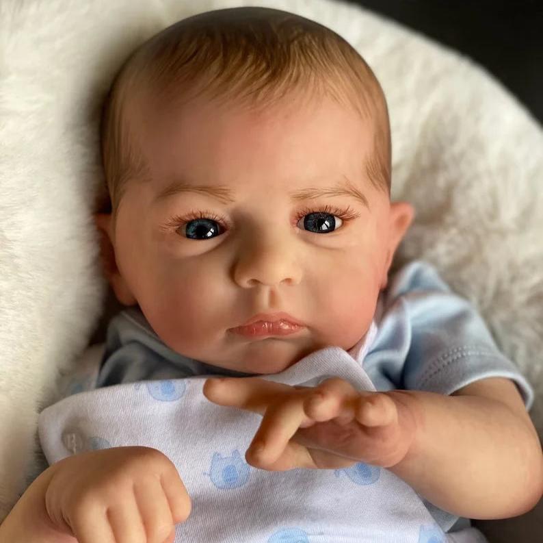 Bebê Reborn de Silicone Bernardo