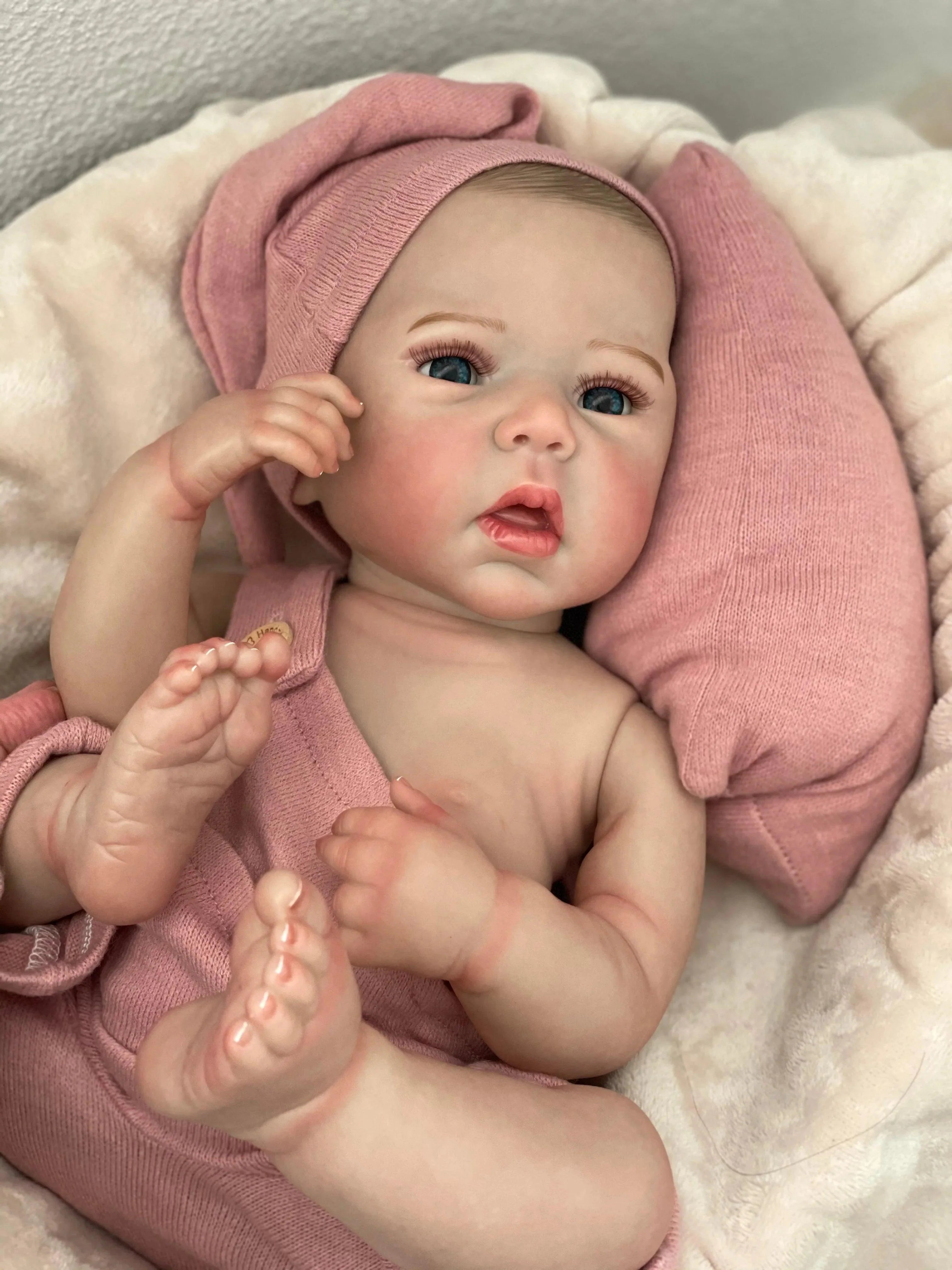Boneca Bebê Reborn Lia - Coleção Limitada